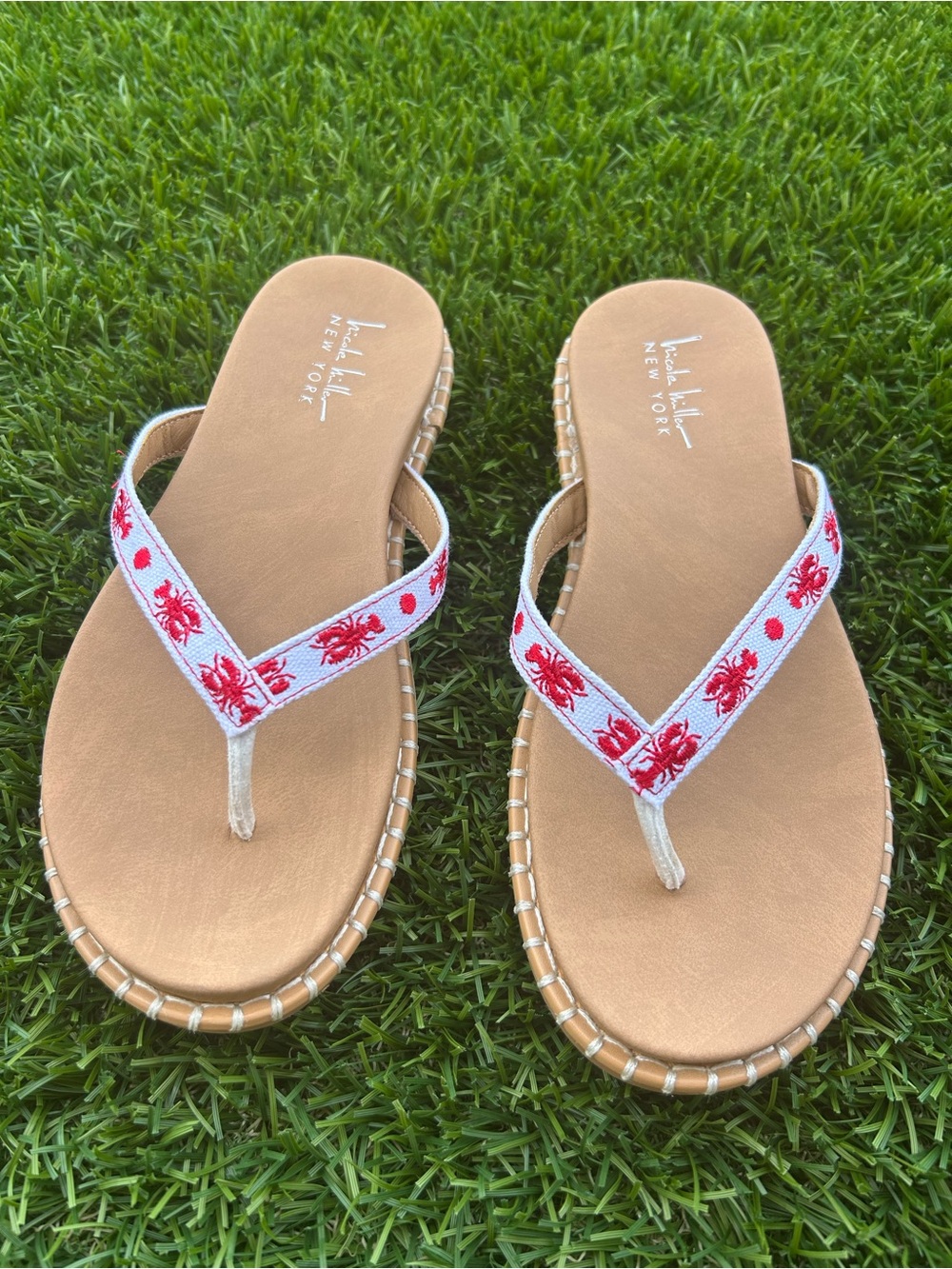 Nicole Miller New York Women's Red-Embroidered White Strap Flip Flops size 7
